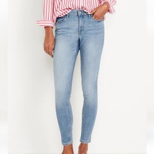 Old Navy Rockstar Mid Rise Skinny Jeans
